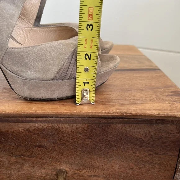 Fendi Heels - Picture 17 of 17